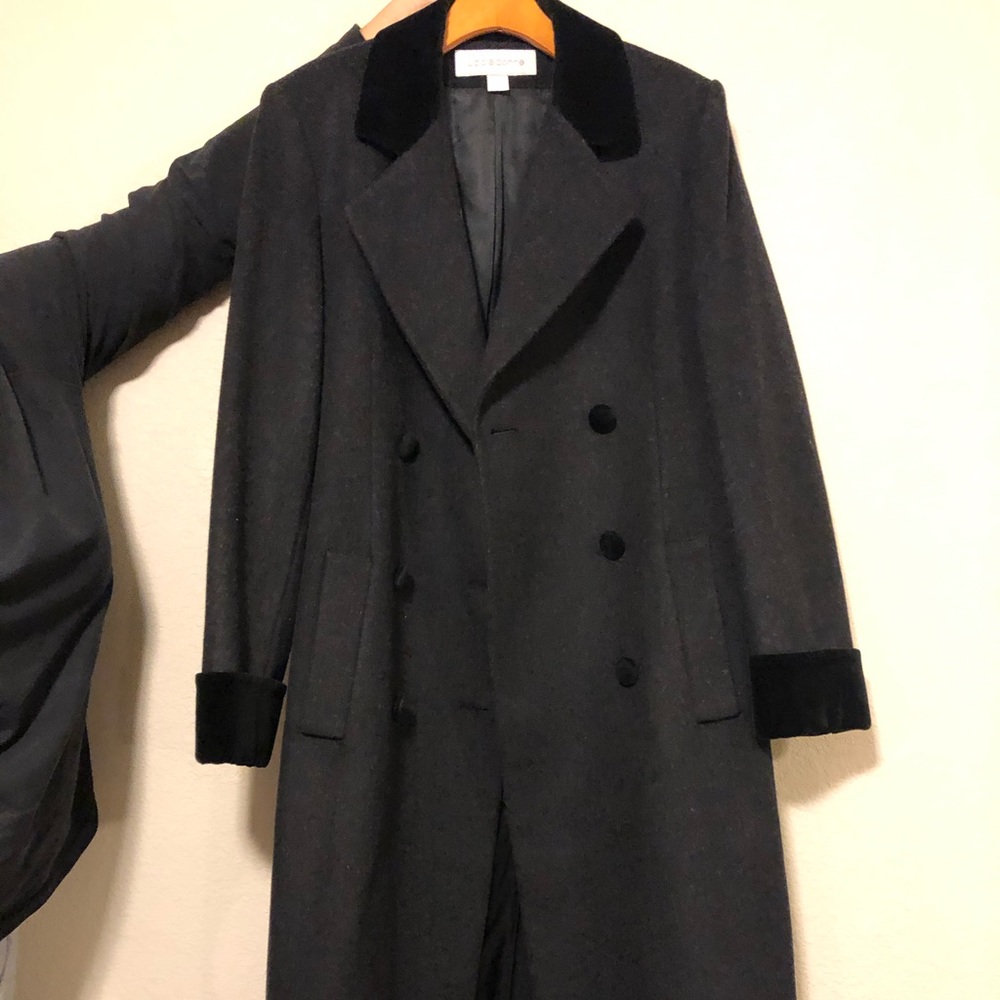 Beautiful Liz Claiborne coat for sale!